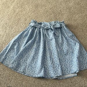 Shein flowy short skirt! Light blue and white pattern! Flower pattern! 11-12 y